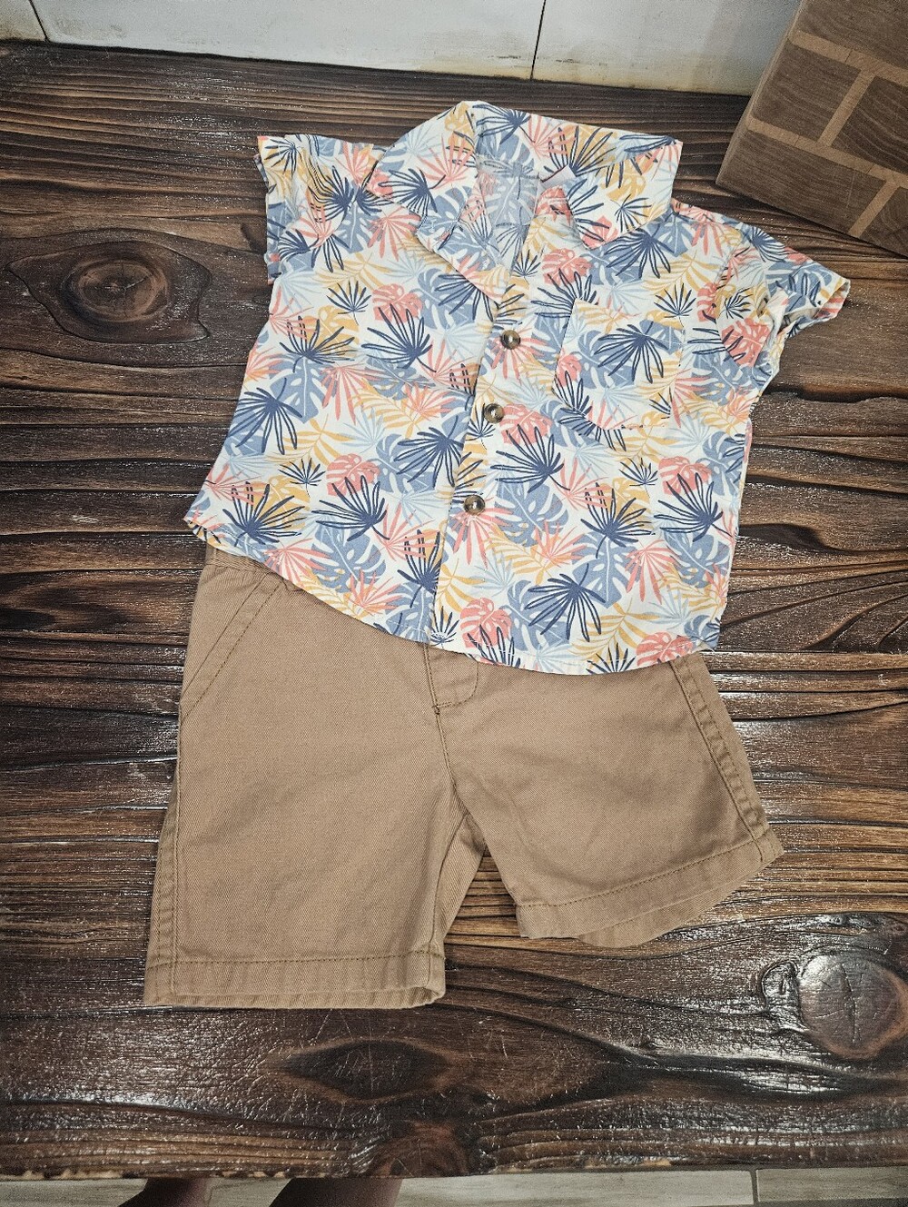 Little Rickys Toddler Baby 12 Mo Hawaiian Short Sleeve Button Up Shirt & Shorts